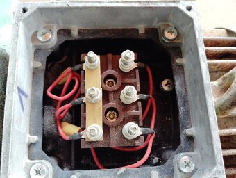Elektromotor s převodovkou - 4