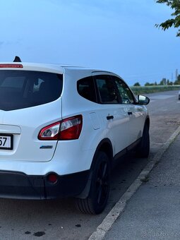 Quashqai +2 2011 - 4