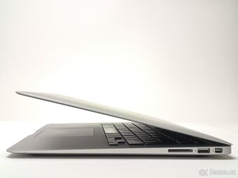 ZÁRUKA/MacbookAir13.3"/I5 1.8HZ/8GB RAM/128GBSSD/CZ - 4