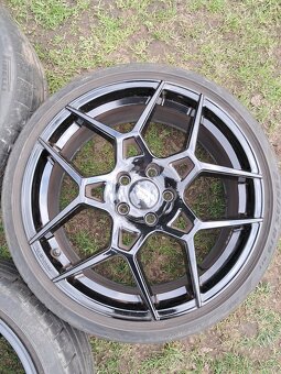 Alu MM Concepts 5x114.3 R19 + Pirelli 235/35/19 - 4