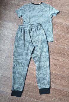 Dětské tepláky a tričko Adidas Essential climalite vel. 152 - 4