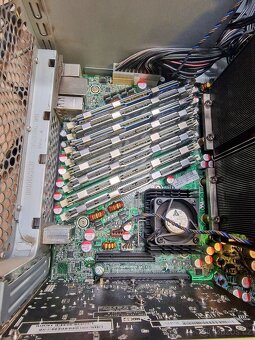 HP xw6600 – 2× Xeon (8 jader) / 20 GB RAM / R7 240 2 GB - 4
