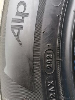 225/55/17 Michelin Alpin 5 - 4