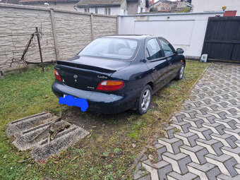 hyundai lantra 1.8 gls - 4