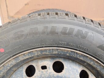 4ks plechových disků Fabia 3+zimní pneu  185/60/15 7mm - 4