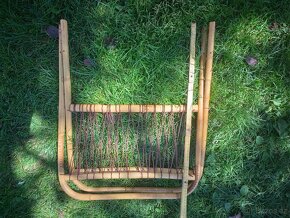 Stojánek na tiskoviny - 4