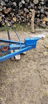 Jednoosý vlek za traktor - 4