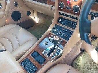 Bentley Continental mulliner R - 4