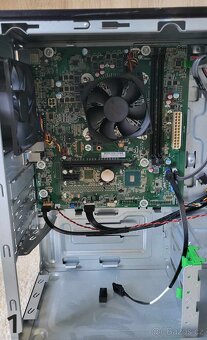 Stolní počítač - 4ks - 4