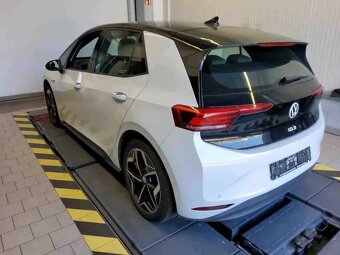 Volkswagen ID.3 PRO 107kw, LED, 62kwh, dojezd 350km, senzory - 4