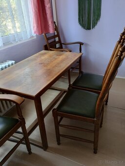 Stůl a 4 židle - 4