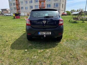 Dacia Sandero - 4