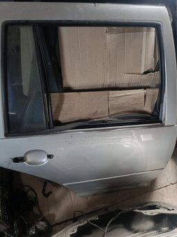 Prodám dveře golf 4 , Octavia 2, fabia 1. - 4