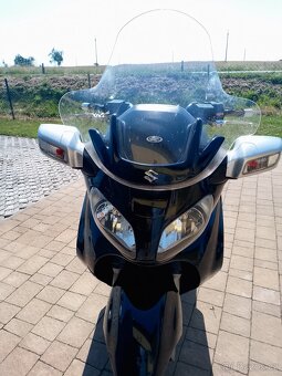 SUZUKI BURGMAN 650 - 4