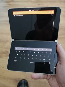 Microsoft Surface Duo - 4