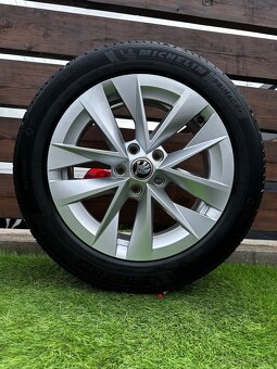 Alu kola 5x112 r17 s letním pneu (o417) - 4