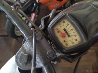 Jawa 90 - 4