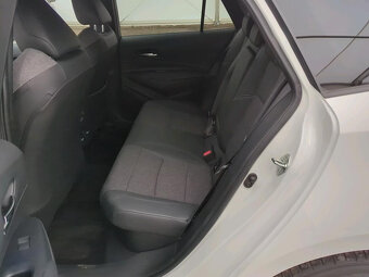 TOYOTA COROLLA 2,0 HBRID 132 KW 64 150 KM - 4
