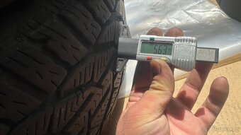 Zimní pneu 215/60 R16 - 4