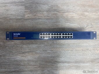 Rack-mount switch TENDA TEH2400M - 4