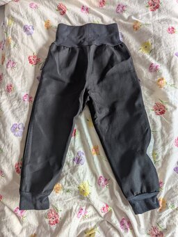 Nové softshellové kalhoty Šijeme srdcem černé 86/92 - 4