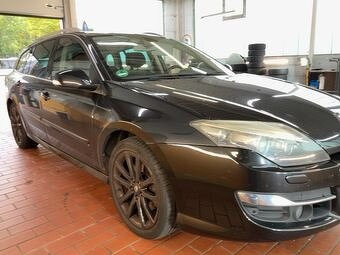 Renault Laguna III 2.0dCi 127kW 4Control - automat - tažné - 4