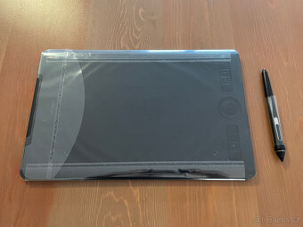 Wacom Intuos Pro M - PTH 660 - 4