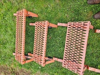 Prodám střešní nášlapy typ U - 4