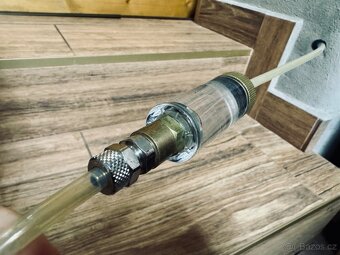 CO2 láhev 2l + ventil camozzi + skleněné počítadlo bublin - 4