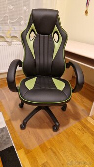 Dětský nábytek + židle - 4