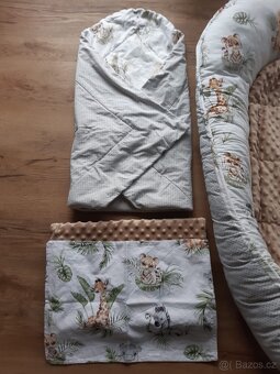 Hnízdečko se Safari zvířátky + zavinovačka a další - 7 ks - 4