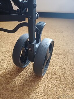 Golfový kočárek - 4