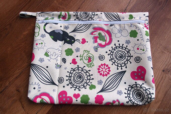 NOVÝ nepromokavý pytlík různé vzory - 4