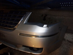 přední nárazník, maska, lišty, Chrysler Voyager RT 2008-10 - 4