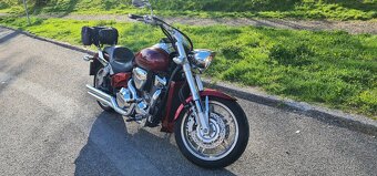 Honda VTX 1800 F - 4