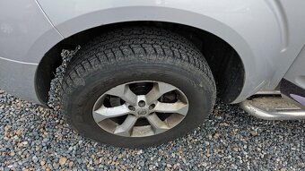 NISSAN PATHFINDER 2,5 DCI - 4