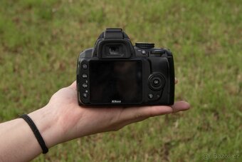 Nikon D3000 + objektív Nikon 18-55mm - 4