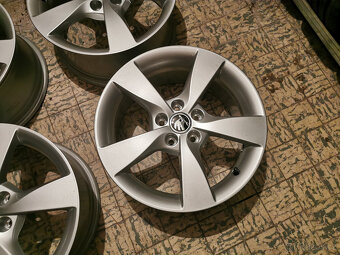 NOVÉ DISKY - Škoda Rapid / Fabia - originál 16" alu - 4