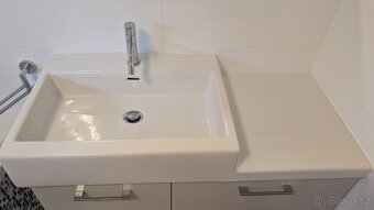 Koupelnová skříňka s umyvadlem vč. baterie - 4