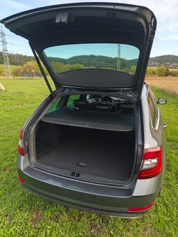 Škoda Octavia 3 facelift 2.0 TDI Plná výbava - 4