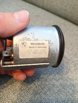 Budíky na staré BMW do kapotáže - 4