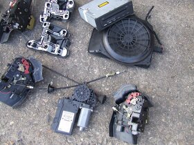 Prodám náhradní díly Audi A4 B6 1.9 TDI 96KW  Sedan - 4