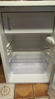 Lednice Electrolux s vnitřním mrazákem - 4