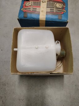 Ostřikovač Wartburg - 4