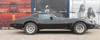 Chevrolet Corvette z roku 1977 - 4