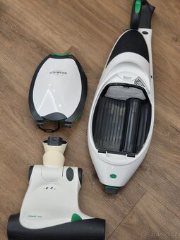 Vysavač Vorwerk VK150 - 4