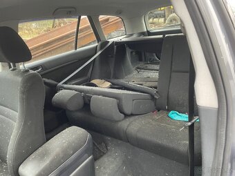 Toyota Avensis T25 - 4