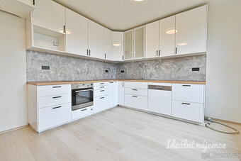 Prodej bytu 3+1, Soběšická, Husovice - 4