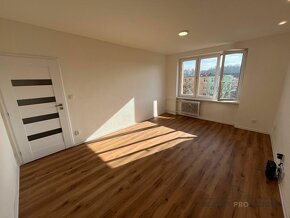 Prodej vkusně zrekonstruovaného bytu (56m2)  s balkónem v OV - 4