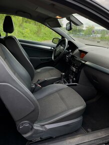 Opel Astra GTC 1.6 - 4